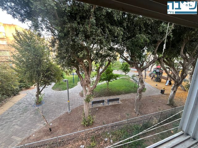 מעפילי אגוז 