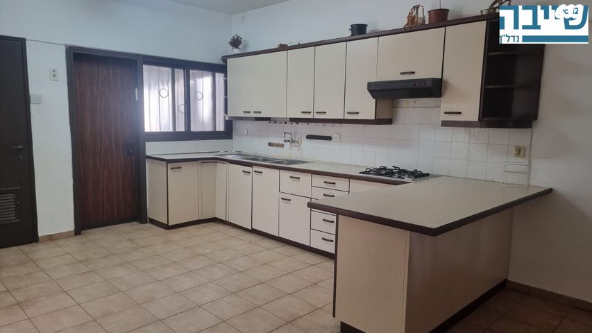 בית פרטי/ קוטג', השרון, חבצלת, רחובות