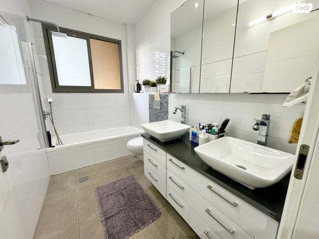 גג/ פנטהאוז, בורוכוב, גבעתיים