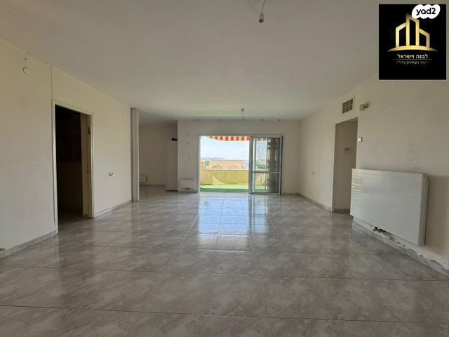 דירה, ישראל בן זאב, רמות, ירושלים