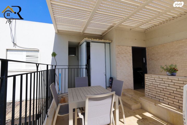 גג/ פנטהאוז, כפר יונה