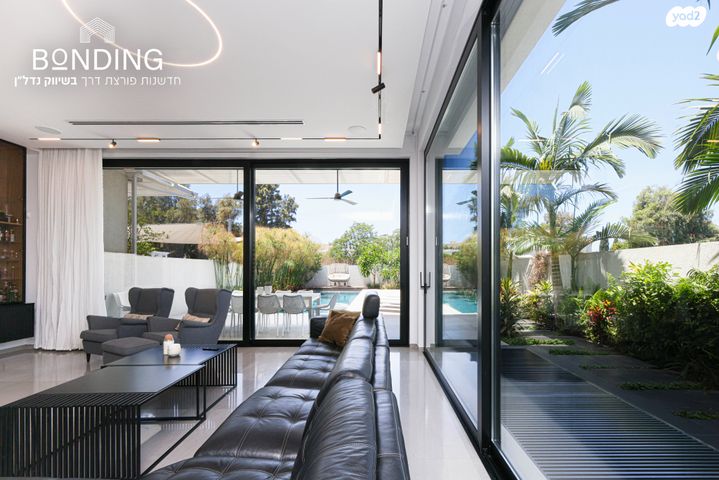 דו משפחתי, כינרת, קדימה צורן