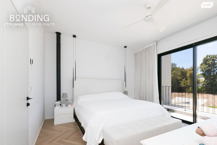 דו משפחתי, כינרת, קדימה צורן