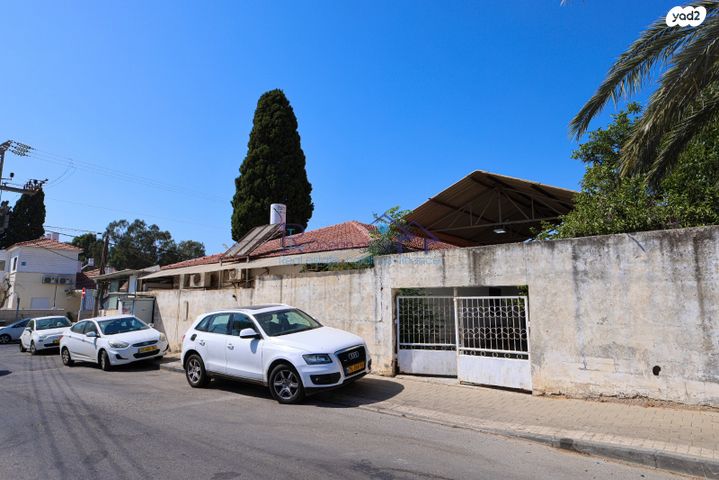 בית פרטי/ קוטג', חיים ארלוזורוב 22, נאות גנים, נתניה