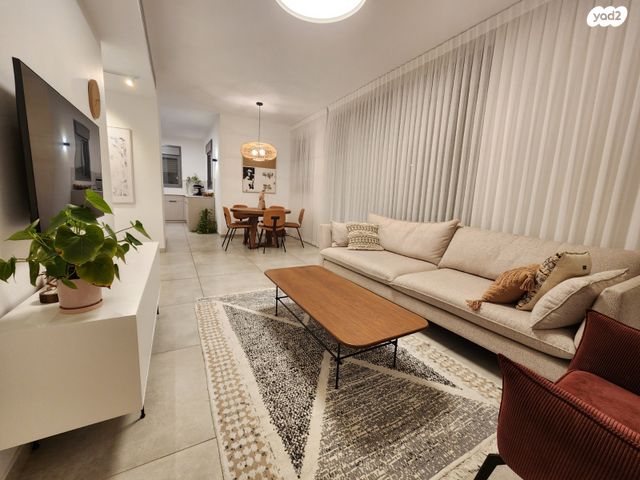 הרב ישעיהו משורר 