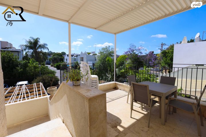 גג/ פנטהאוז