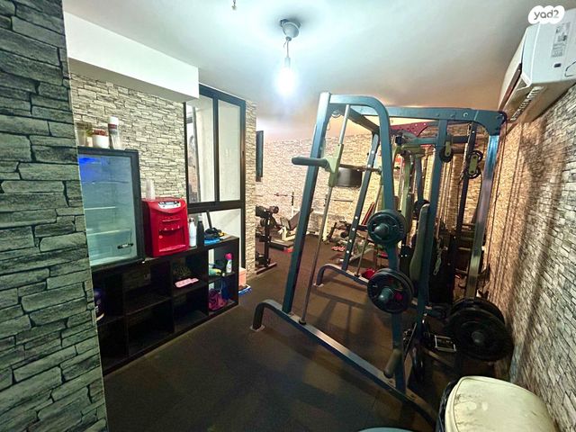 דירת גן, יסוד המעלה 33, נווה שאנן, תל אביב יפו