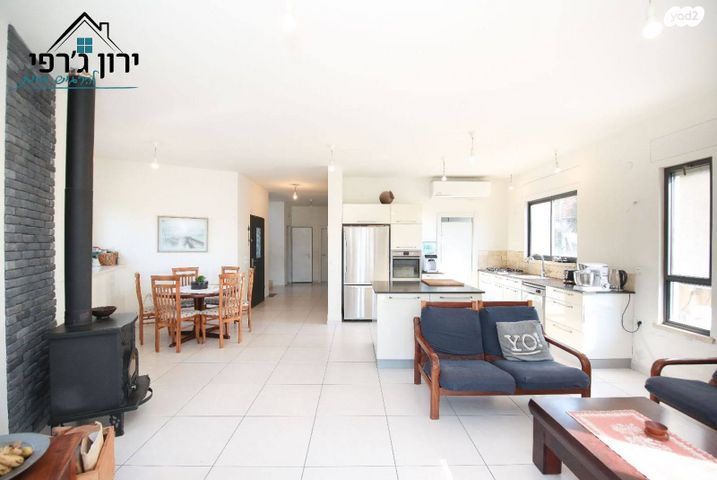 בית פרטי/ קוטג', פרדס חנה כרכור