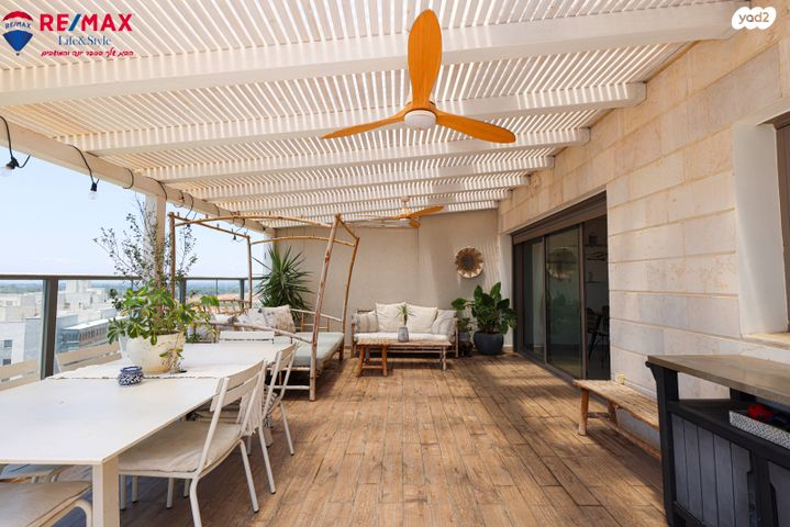 גג/ פנטהאוז, שושנה דמארי 11, יפה נוף, כפר יונה