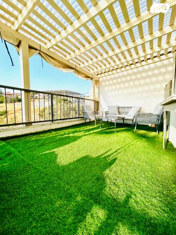 דופלקס, יצחק רבין, צפת