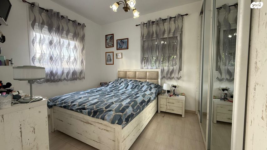 דו משפחתי, הצבעוני, הזיתים, מעלות תרשיחא