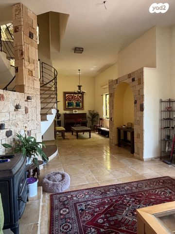 דו משפחתי, פולג 37, יובלים, אלפי מנשה