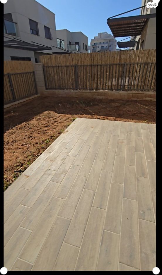 בית פרטי/ קוטג', גני אביב, לוד