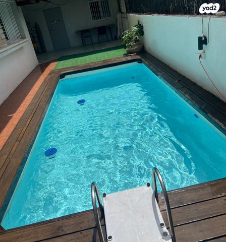 דירת גן, המושב, מרכז כרכור, פרדס חנה כרכור