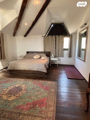 דו משפחתי, פולג 37, יובלים, אלפי מנשה