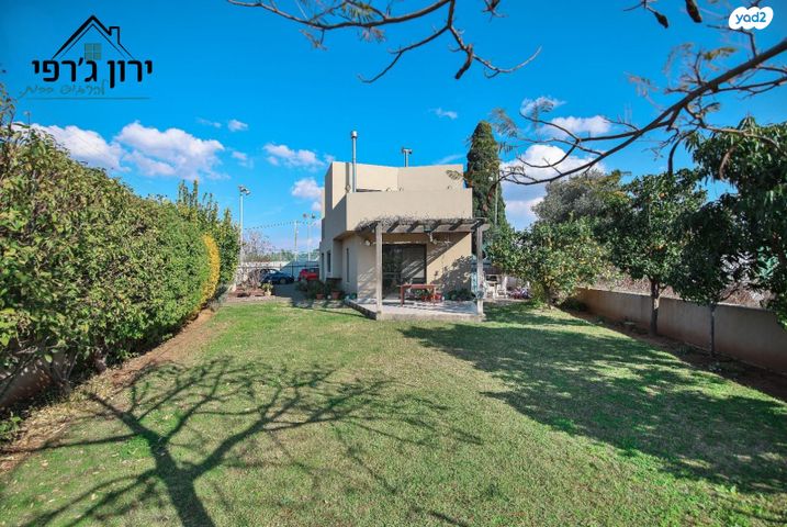 בית פרטי/ קוטג', פרדס חנה כרכור