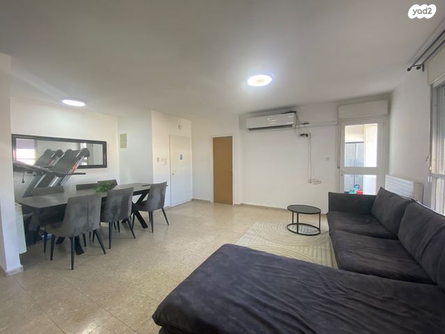 דירה, שדרות משה דיין, פסגת זאב, ירושלים