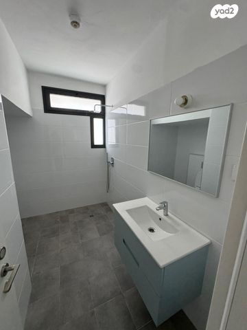 דירה, וייצמן, עיר, מרכז העיר, נהריה