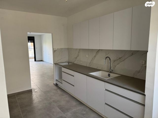 דירה, וייצמן, עיר, מרכז העיר, נהריה