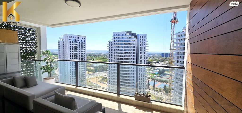 דירה, יונה וולך, גרין פארק החדשה, הוד השרון