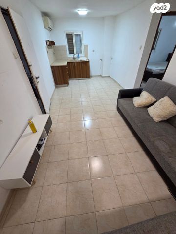 דירה, שיכון ד, טבריה