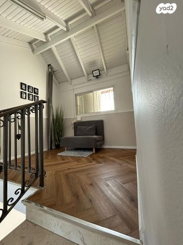 דופלקס, יצחק רבין, צפת