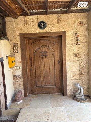 דו משפחתי, פולג 37, יובלים, אלפי מנשה