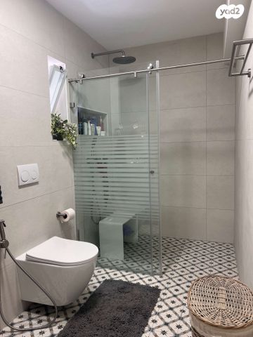 דירה, הדרים, נווה נוף, אקדמאים, לוד