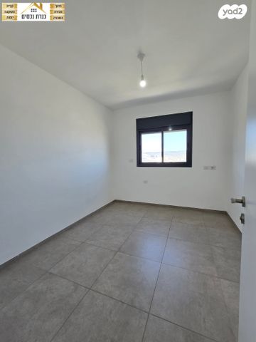 דירה, שער הגיא, יקנעם עילית