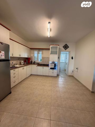 דירת גן, הנביאים, מודיעין מכבים רעות