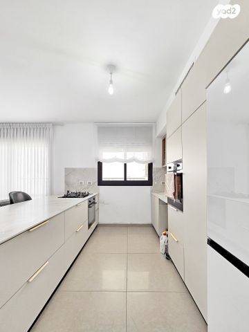 דירה, י"א הספורטאים 28, סנטרל פארק / האצטדיון, באר שבע