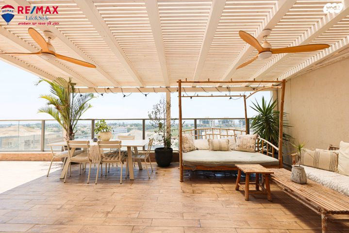 גג/ פנטהאוז, שושנה דמארי 11, יפה נוף, כפר יונה