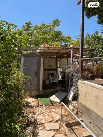 דו משפחתי, פולג 37, יובלים, אלפי מנשה