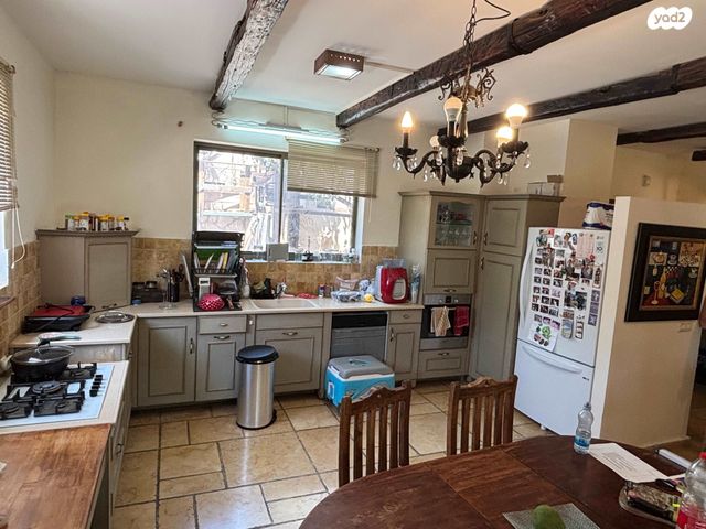 דו משפחתי, פולג 37, יובלים, אלפי מנשה