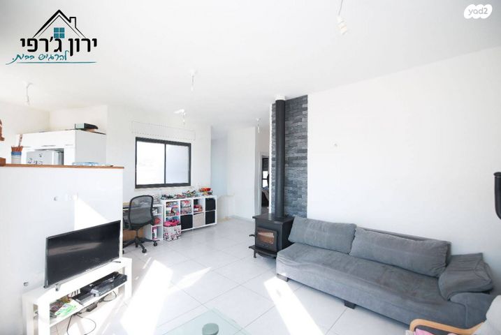 בית פרטי/ קוטג', פרדס חנה כרכור