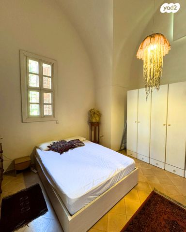 דירת גן, הדולפין, עג'מי, גבעת העליה, תל אביב יפו