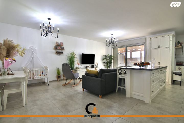 דירת גן, דרך הים, עכו