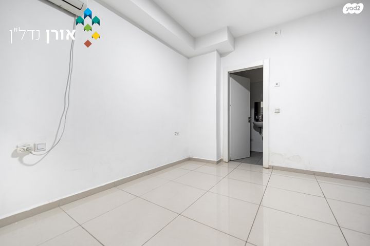 דירת גן, אהרון מזיא, שעריים, רחובות