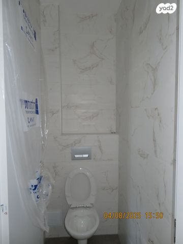 דירה, הרב יעקב אדלשטיין, בית שמש