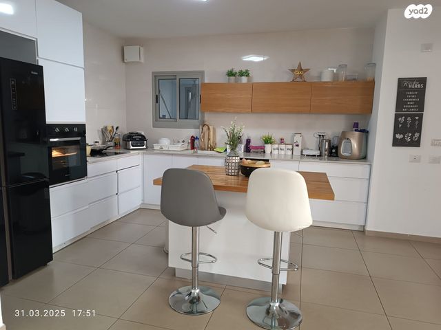 דירה, היסעור, החותרים, טירת כרמל