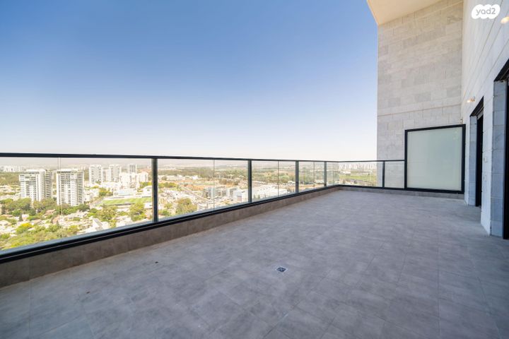 גג/ פנטהאוז