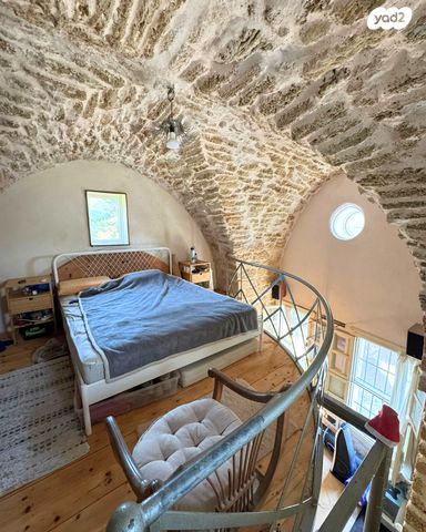 דירת גן, הדולפין, עג'מי, גבעת העליה, תל אביב יפו