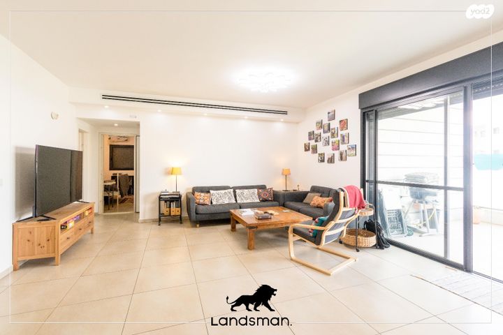 דירה, שדרות בן גוריון, פסגות אפק, ראש העין