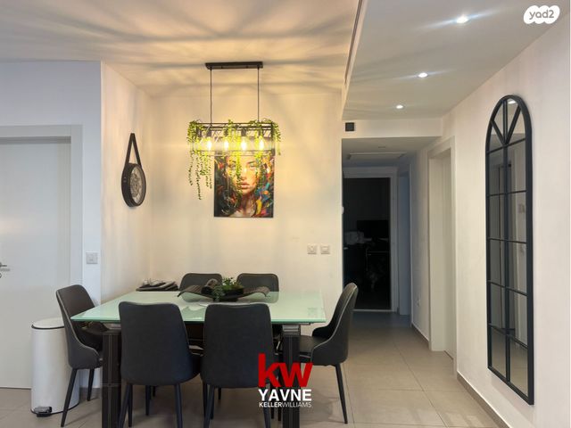 דירה, שדרות הרצל, נאות שמיר, יבנה