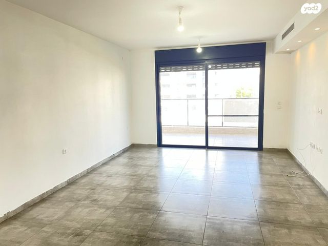 דירה, זית 5, החורש, חריש