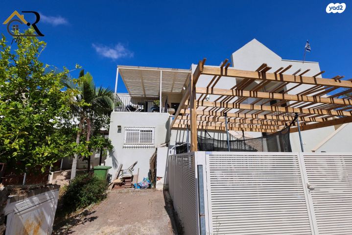 גג/ פנטהאוז, כפר יונה