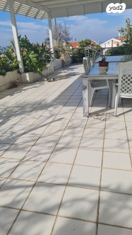 דו משפחתי, אלברט שווייצר, רמת אשכול, חיפה