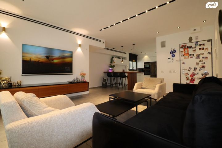 דירה, שדרות האלונים 20, פארק המושבה, באר יעקב