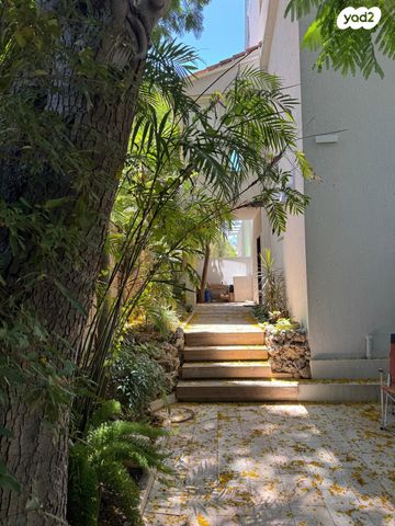 גג/ פנטהאוז, אלון, רמת השרון