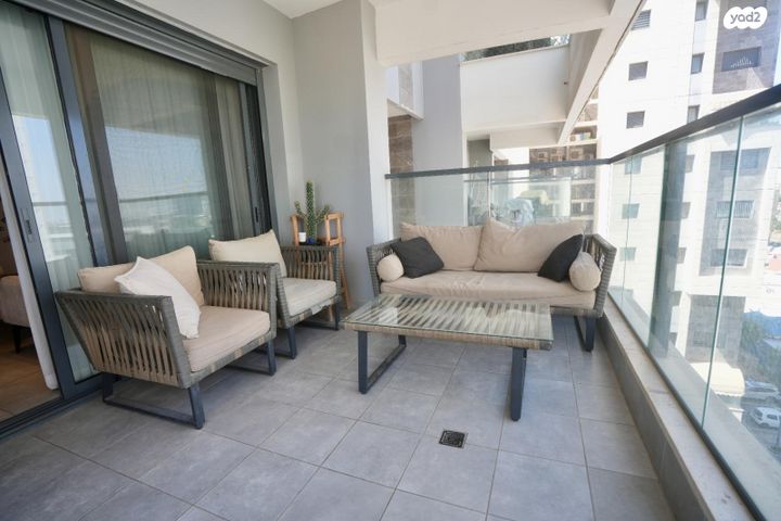 דירה, שדרות האלונים 20, פארק המושבה, באר יעקב